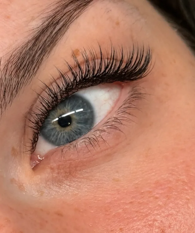 Classic lashes by PaoLash in Dublin 2: a clean, separated lash line for a considered everyday finish, shaped around your natural features.