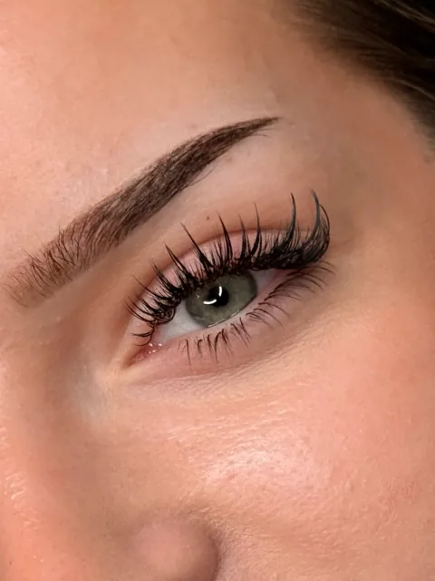 Wispy hybrid lashes by PaoLash in Dublin 2